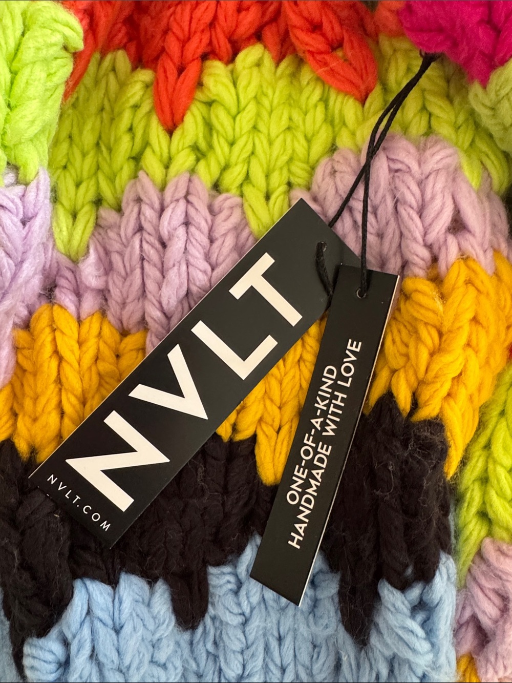 NWT NVLT CROPPED CARDIGAN SZ L - Picture 3 of 4